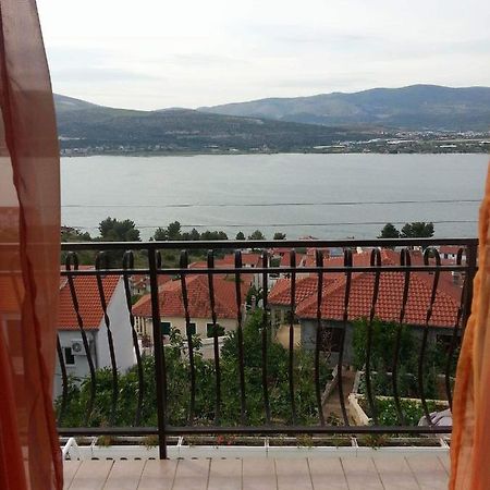 Apartment Zivkovic Трогир Экстерьер фото